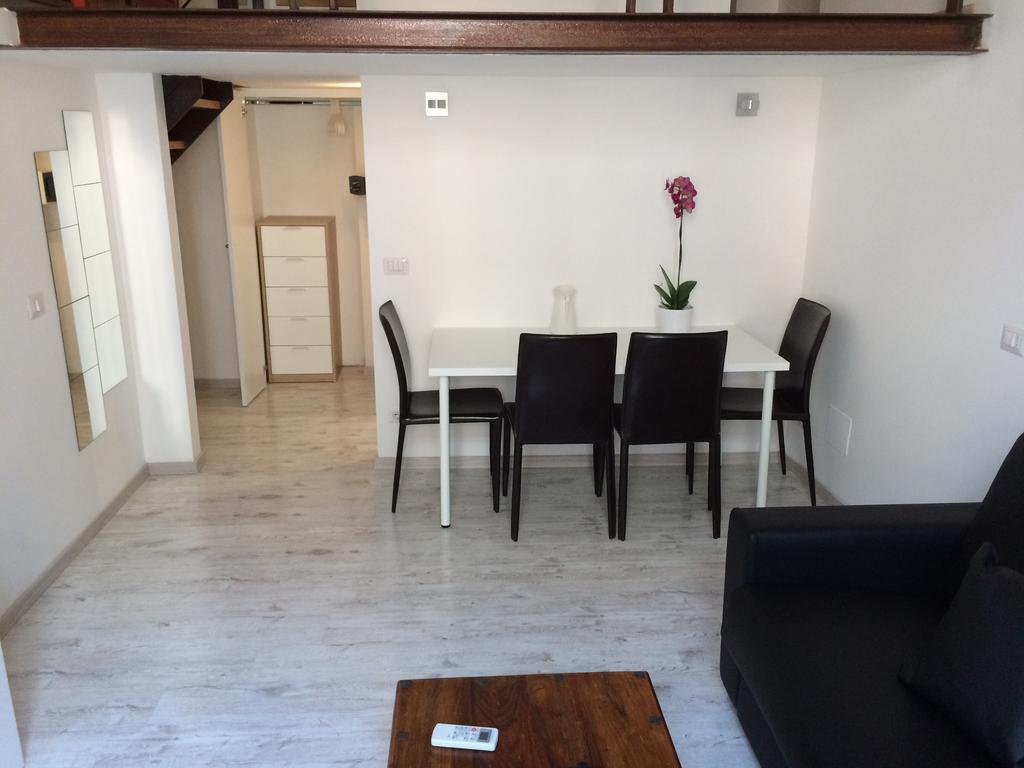 Inner House Rome Bilik gambar